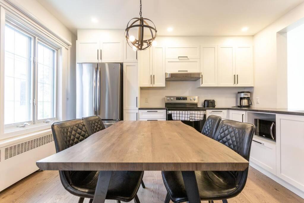 Free Parking, Beautiful 4 1/2- 2 Bedroom Apartment Montréal Kültér fotó